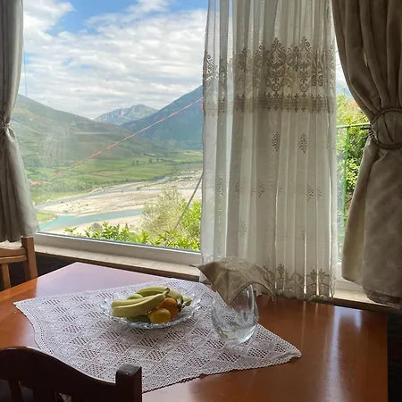 Homestay Vila Across Tepelena *